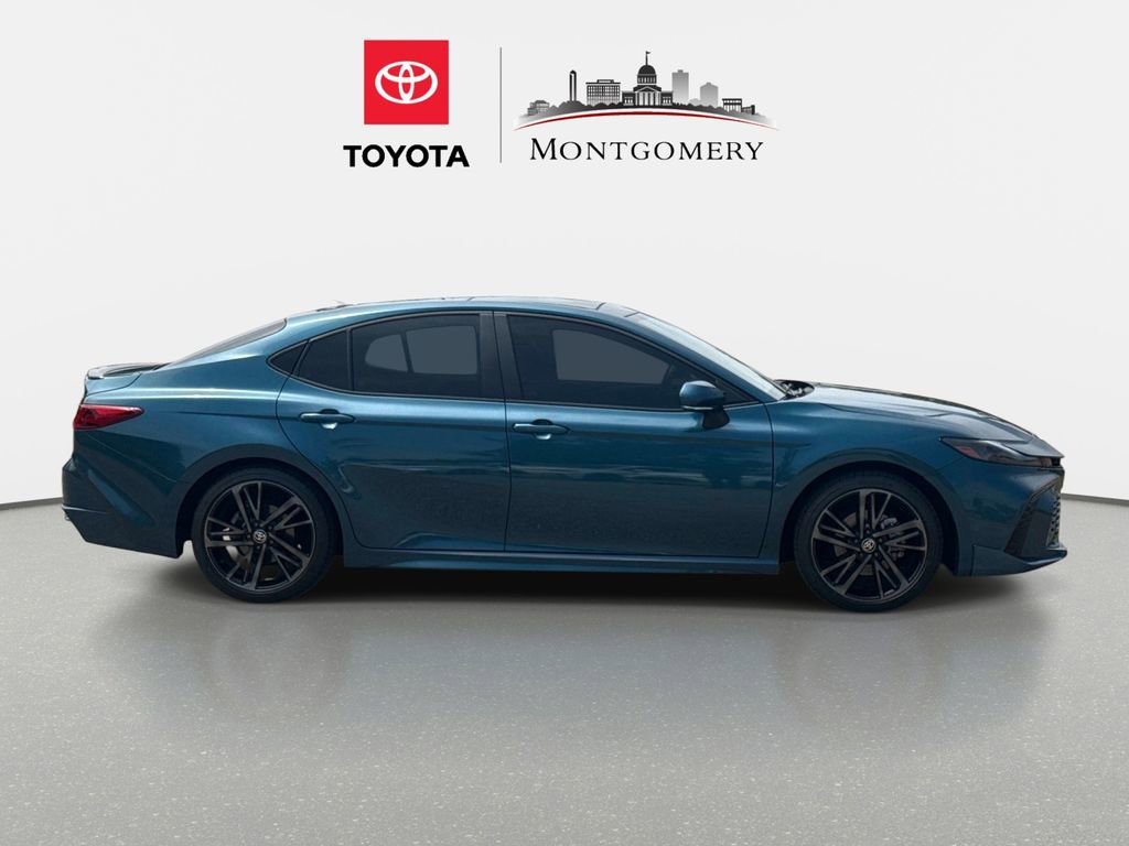 Used 2025 Toyota Camry XSE FWD image 2