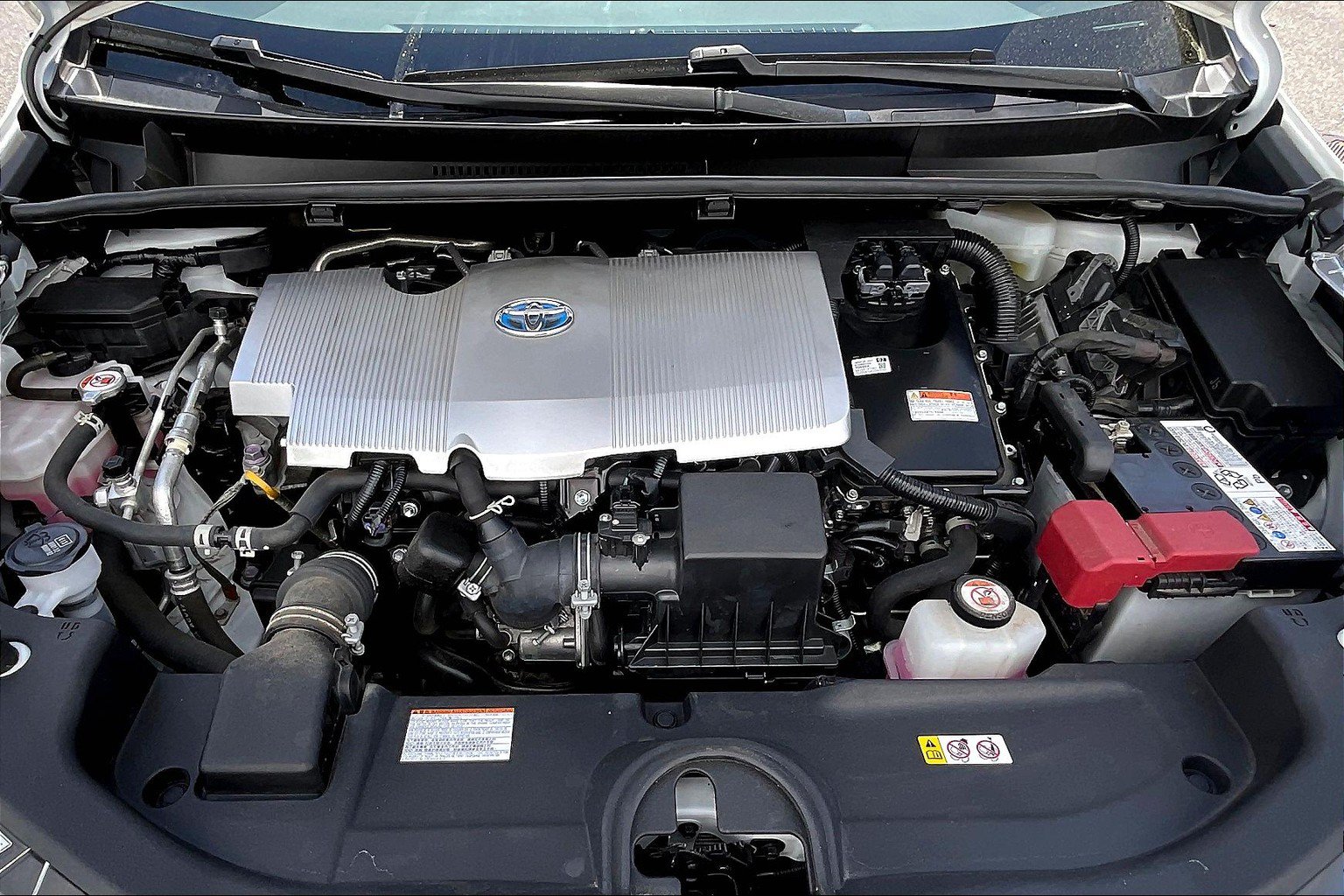 Used 2022 Toyota Prius AWD image 13