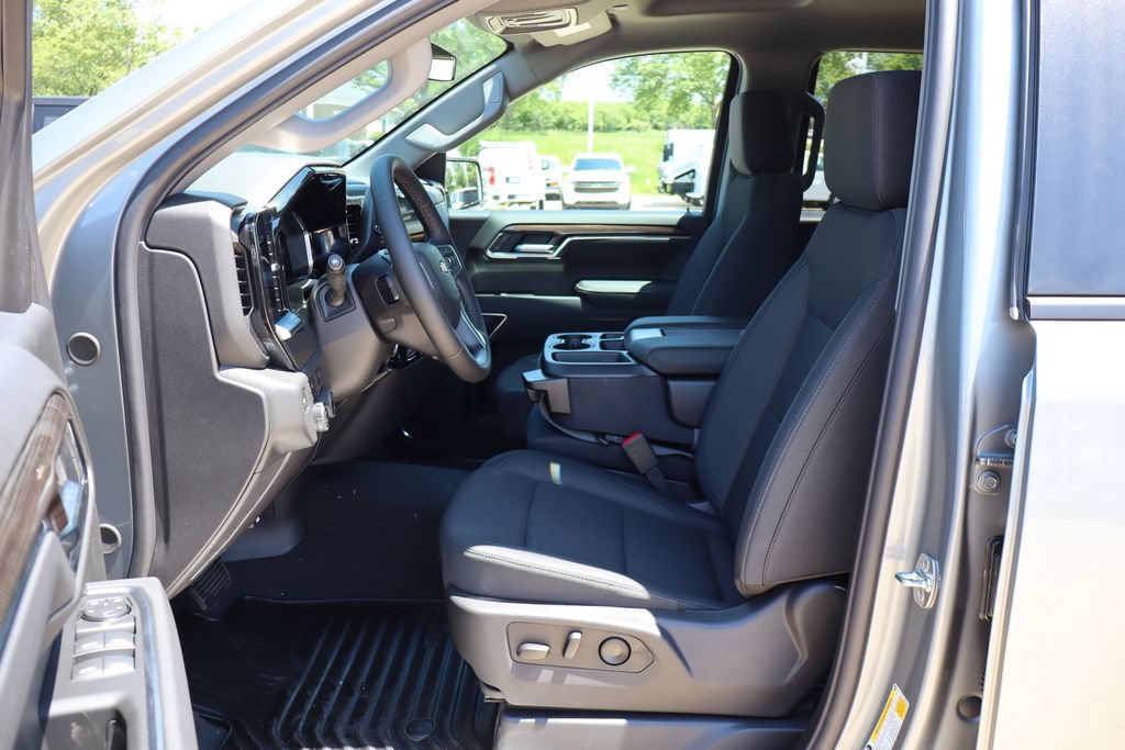 New 2026 Chevrolet Silverado 1500 LT AWD/4WD image 14