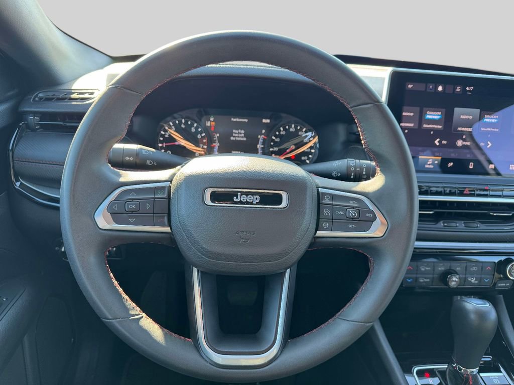 Used 2024 Jeep Compass Trailhawk AWD/4WD image 14