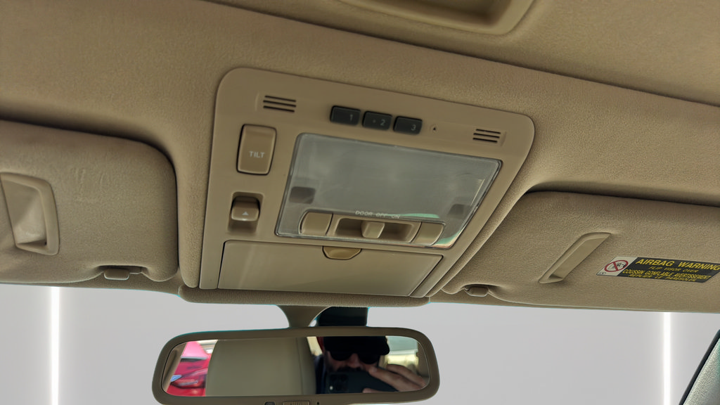 Used 2004 Lexus LS 430 w/ Modern Luxury Pkg RWD image 18