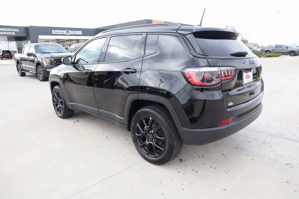 New 2026 Jeep Compass Latitude AWD/4WD image 22