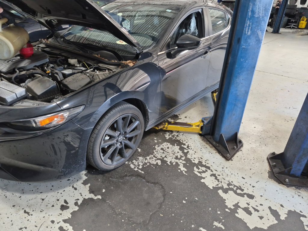Certified 2024 MAZDA MAZDA3 s FWD image 7