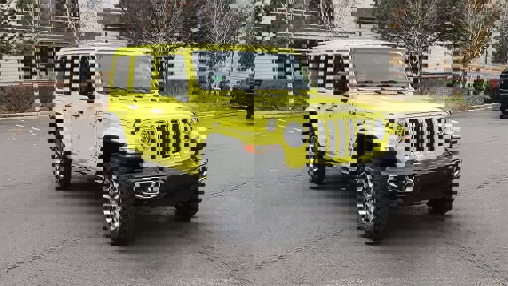 Used 2023 Jeep Wrangler Sahara image 3