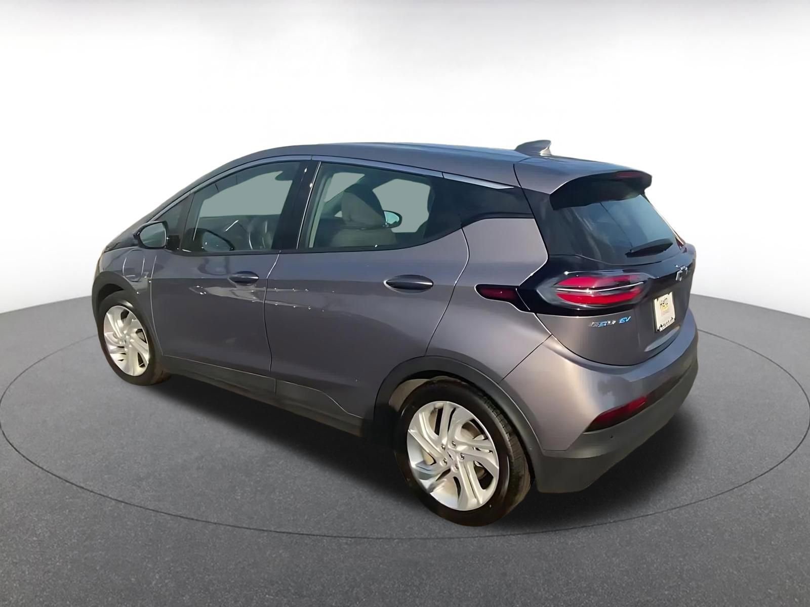 Used 2023 Chevrolet Bolt LT w/ Driver Confidence Package FWD image 10