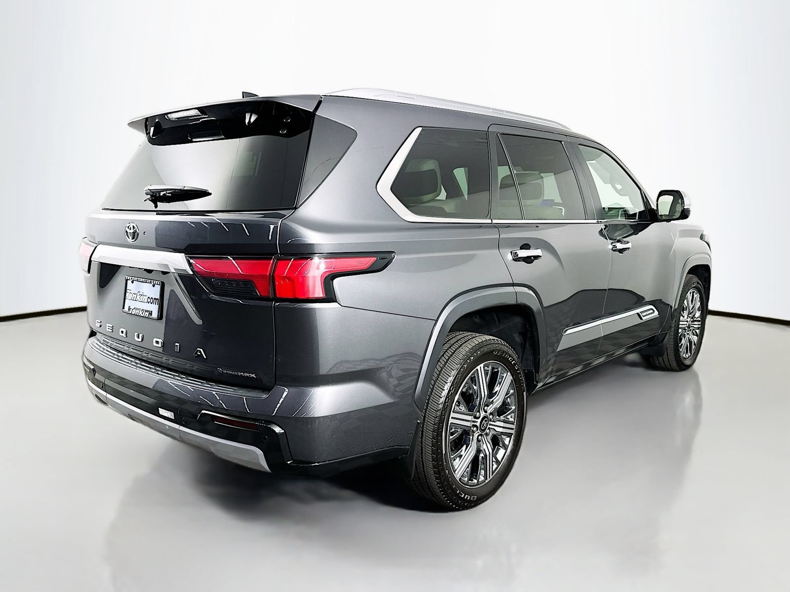 Certified 2025 Toyota Sequoia Capstone AWD/4WD image 7