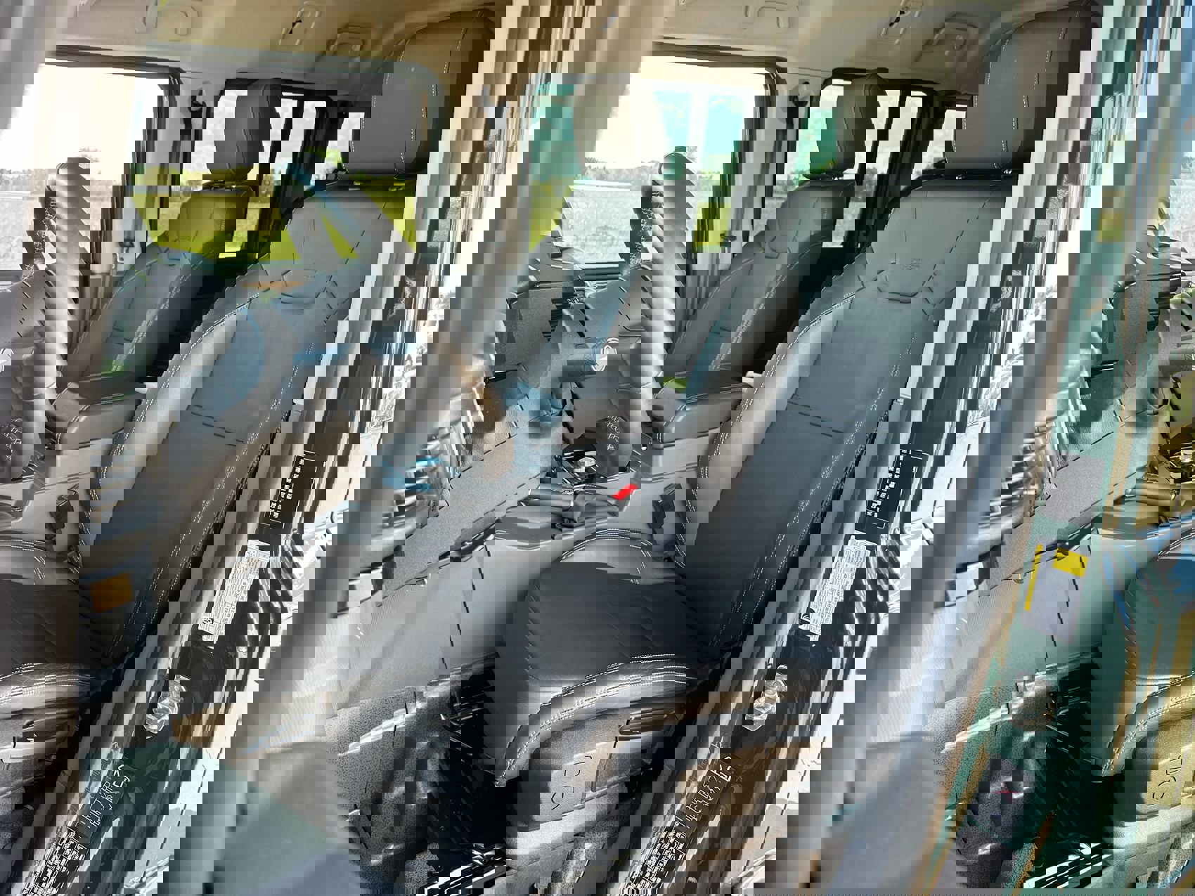 Used 2024 INEOS Grenadier Fieldmaster Edition image 11