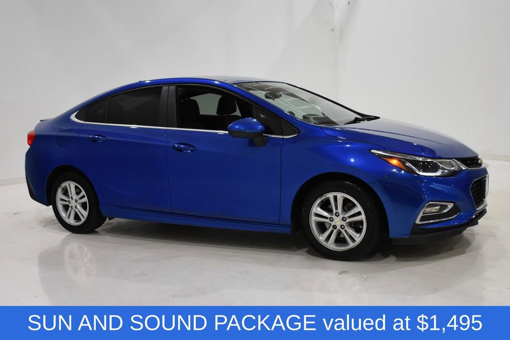 Used 2017 Chevrolet Cruze LT w/ Sun And Sound Package image 3
