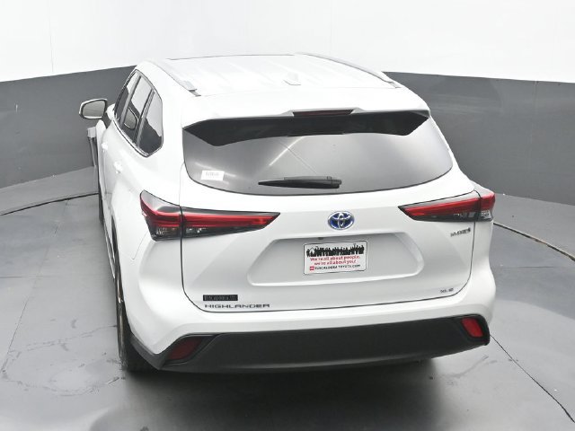 Used 2023 Toyota Highlander Bronze Edition AWD/4WD image 32