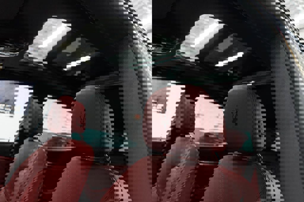 Used 2022 Maserati Levante GT image 8