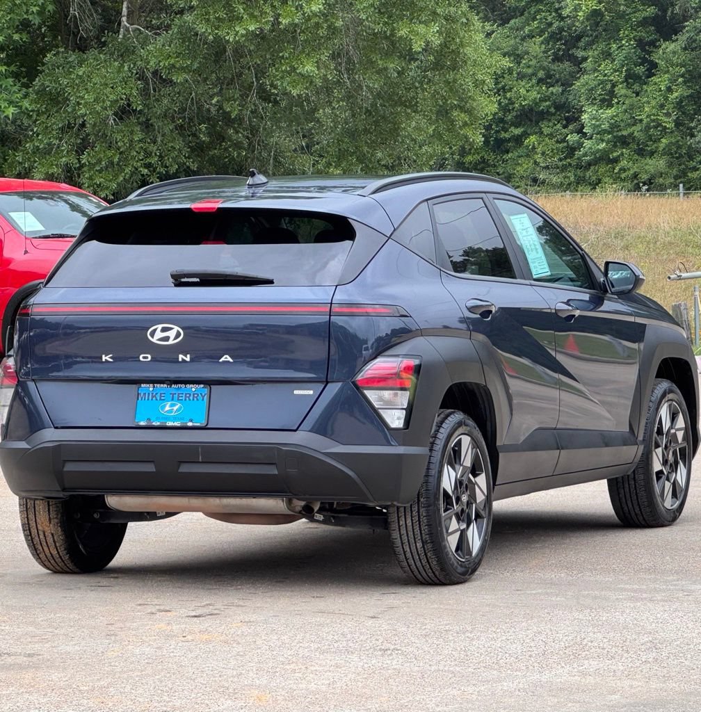 Certified 2025 Hyundai Kona SEL AWD/4WD image 13