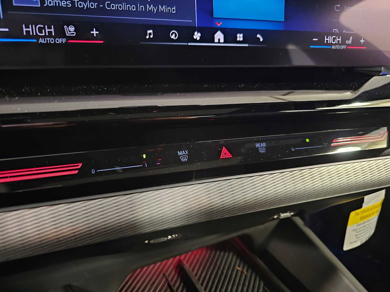 Used 2025 BMW 530i xDrive w/ M Sport Package image 17