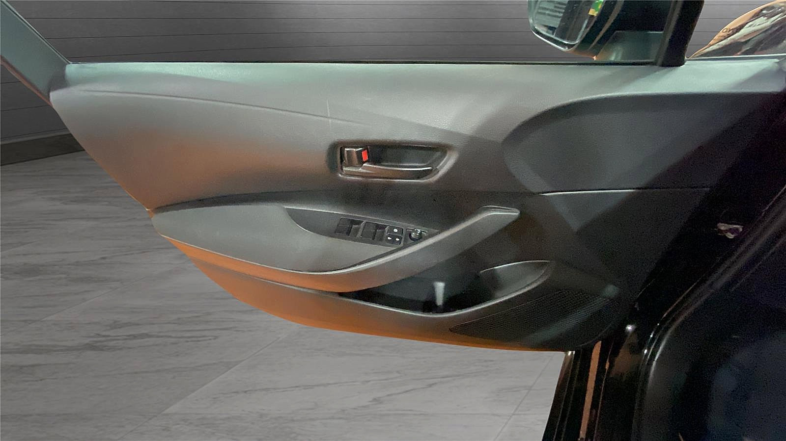 Used 2024 Toyota Corolla LE FWD image 16