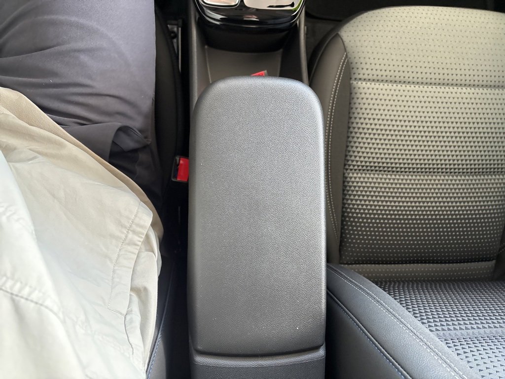 New 2025 Chevrolet Trax LT w/ Sunroof Package image 19