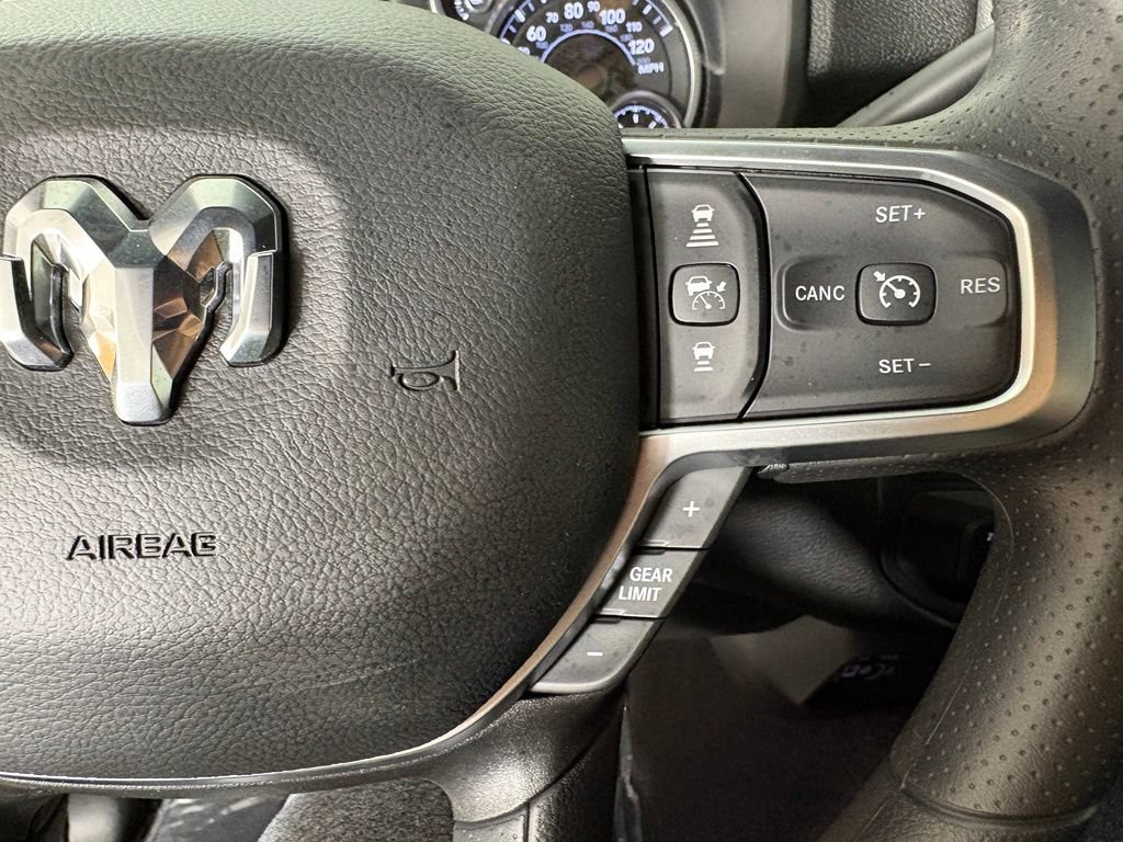New 2026 RAM 2500 Laramie AWD/4WD image 24