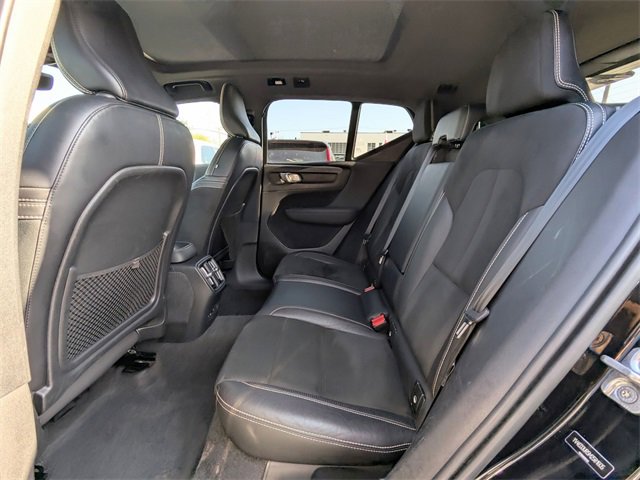 Used 2021 Volvo XC40 P8 Recharge w/ Advanced Package image 27