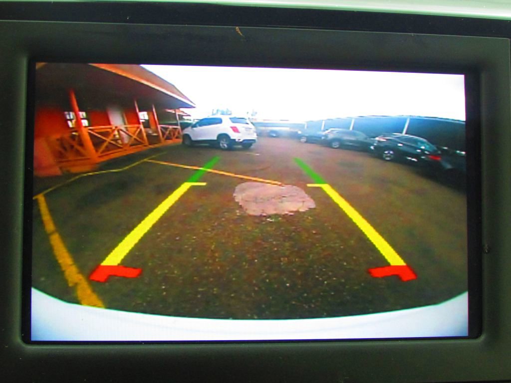 Used 2022 Chrysler Voyager LX image 20