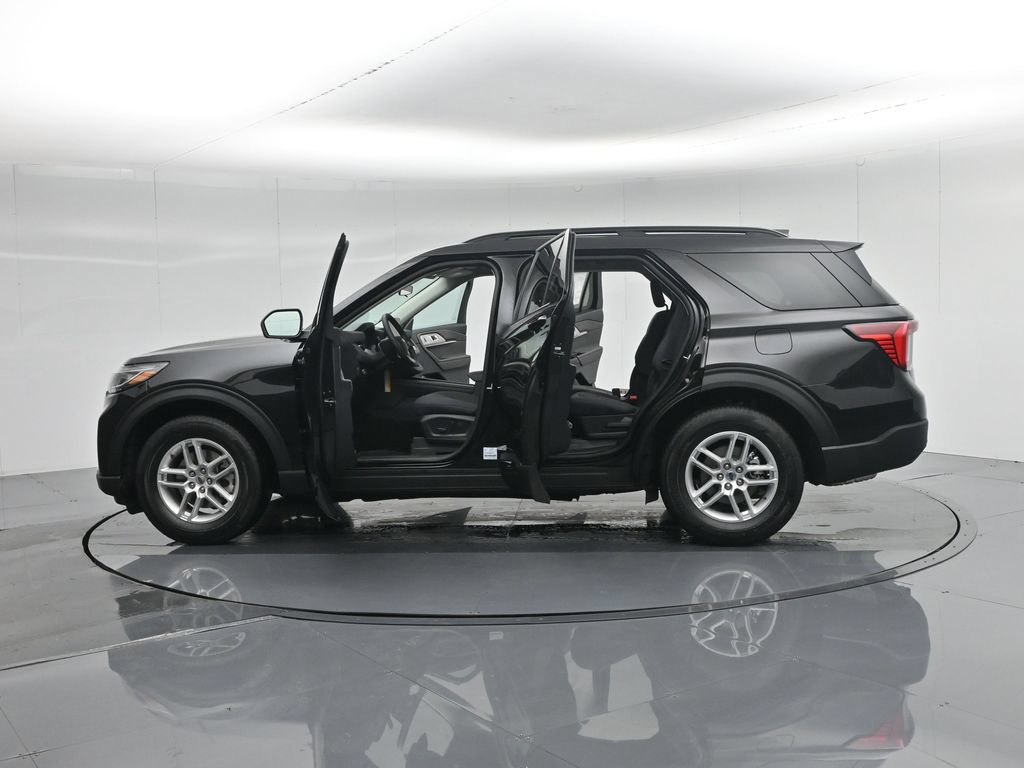 New 2026 Ford Explorer Active RWD image 26