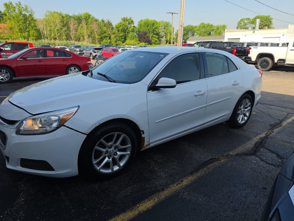 Used 2015 Chevrolet Malibu LT w/ Power Convenience Package FWD image 2