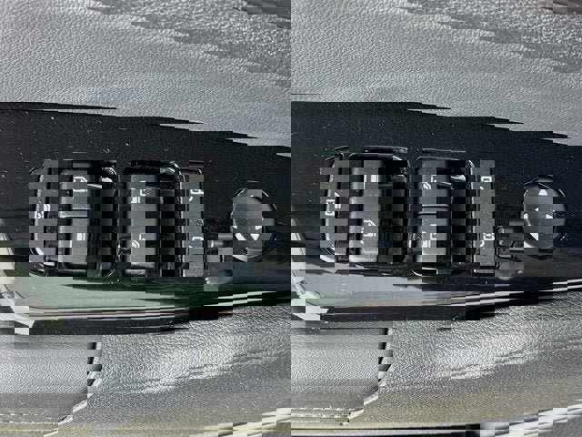 Certified 2023 Kia Sportage EX image 18