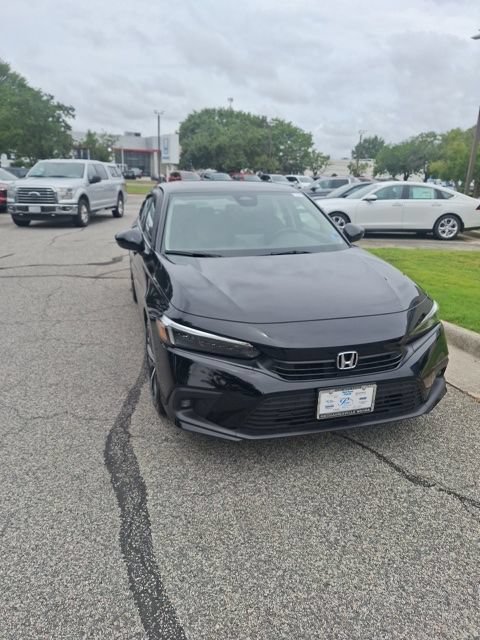 Used 2023 Honda Civic Touring image 4