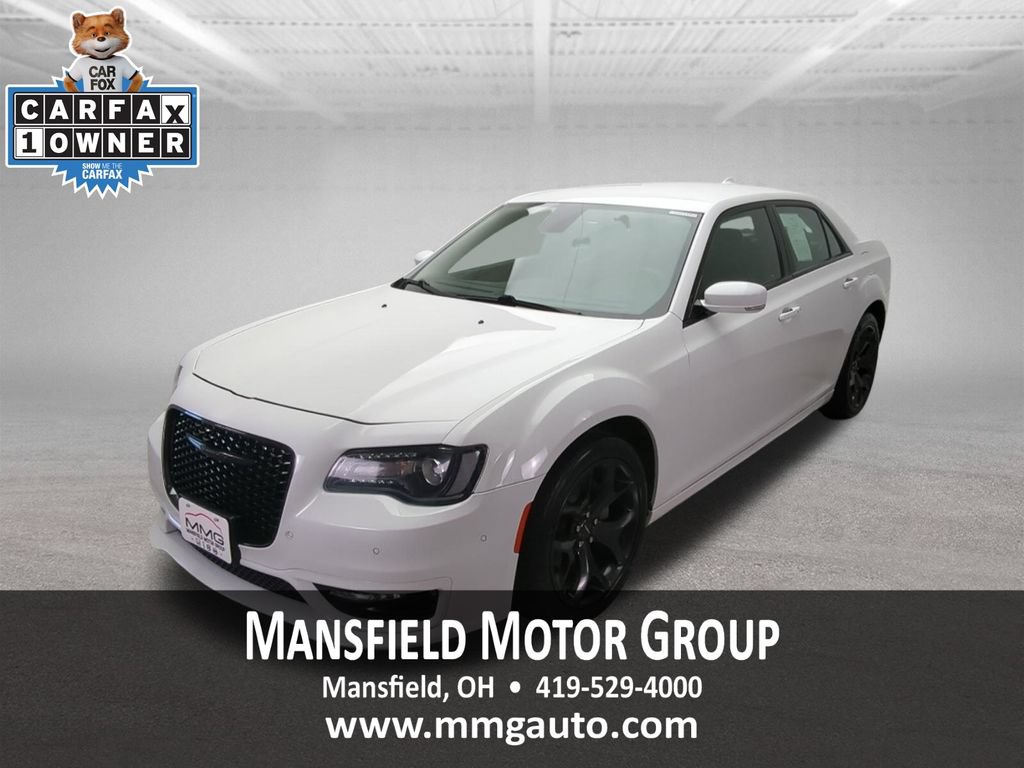 Used 2022 Chrysler 300 Touring L