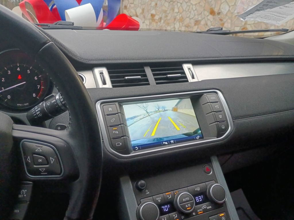 Used 2017 Land Rover Range Rover Evoque SE image 35