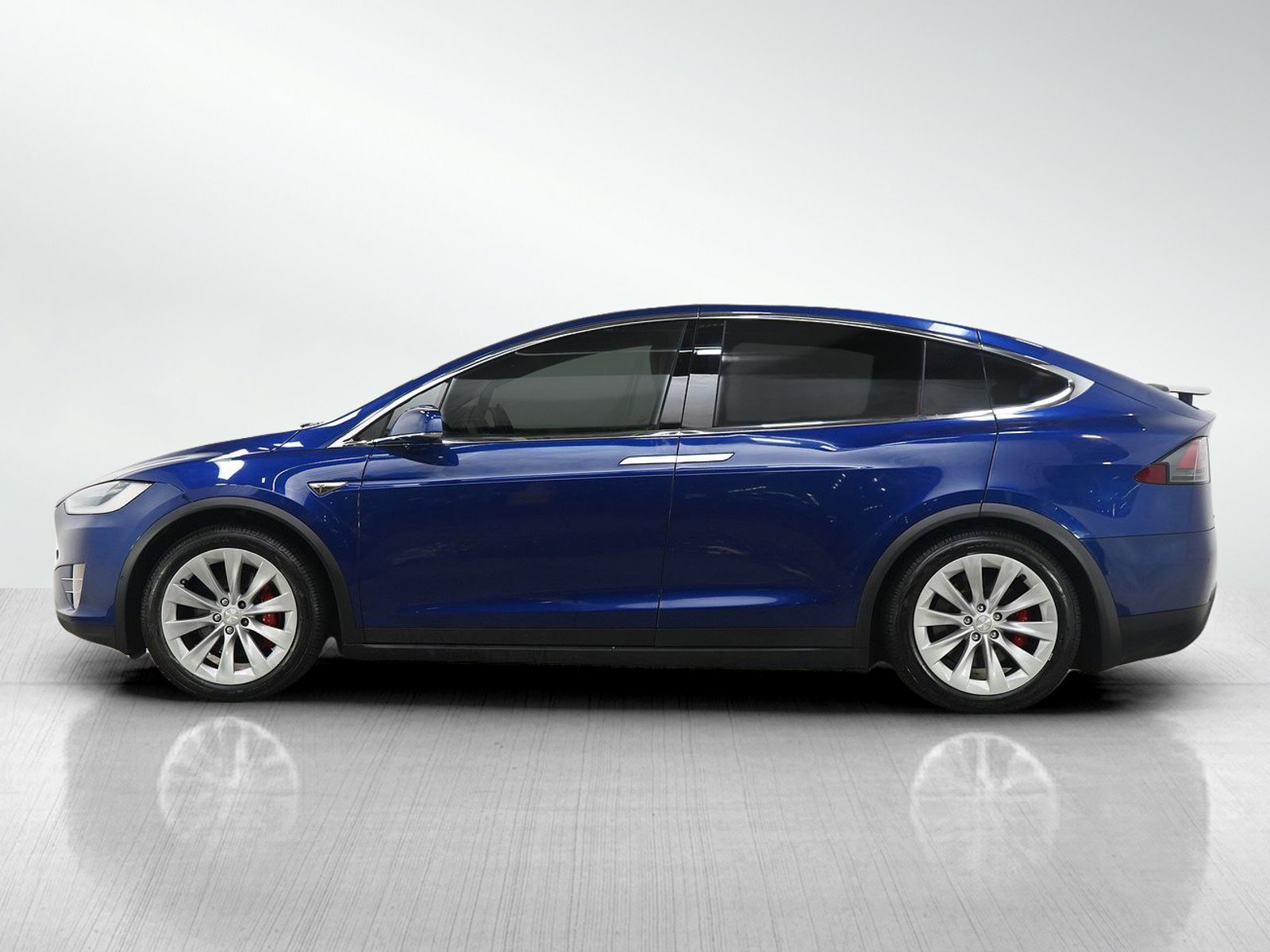 Used 2016 Tesla Model X Performance image 2