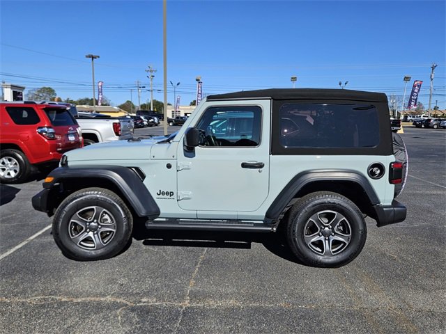 Used 2023 Jeep Wrangler Sport S image 5