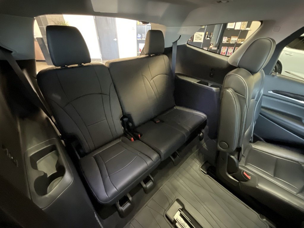 Used 2021 Buick Enclave Avenir w/ Avenir Technology Package image 21