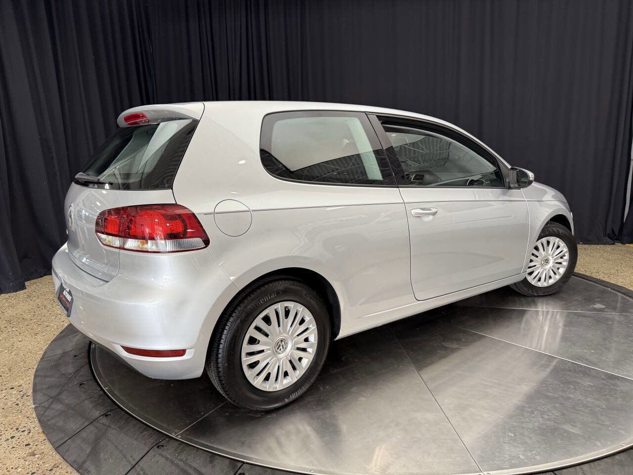 Used 2012 Volkswagen Golf 2-Door image 6