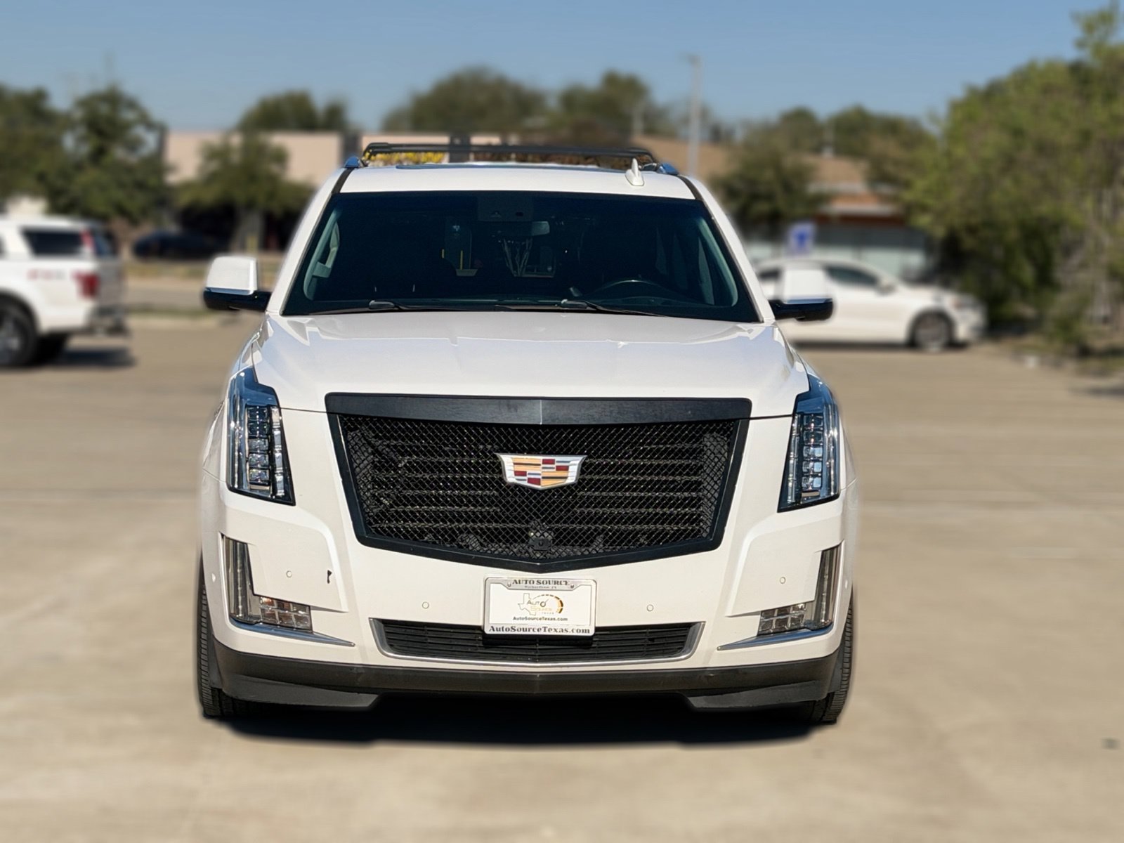 Used 2020 Cadillac Escalade Luxury RWD image 4