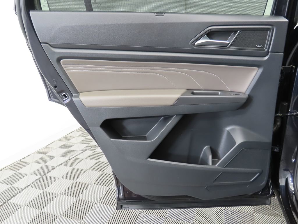 Used 2023 Volkswagen Atlas Cross Sport SEL Premium R-Line image 26