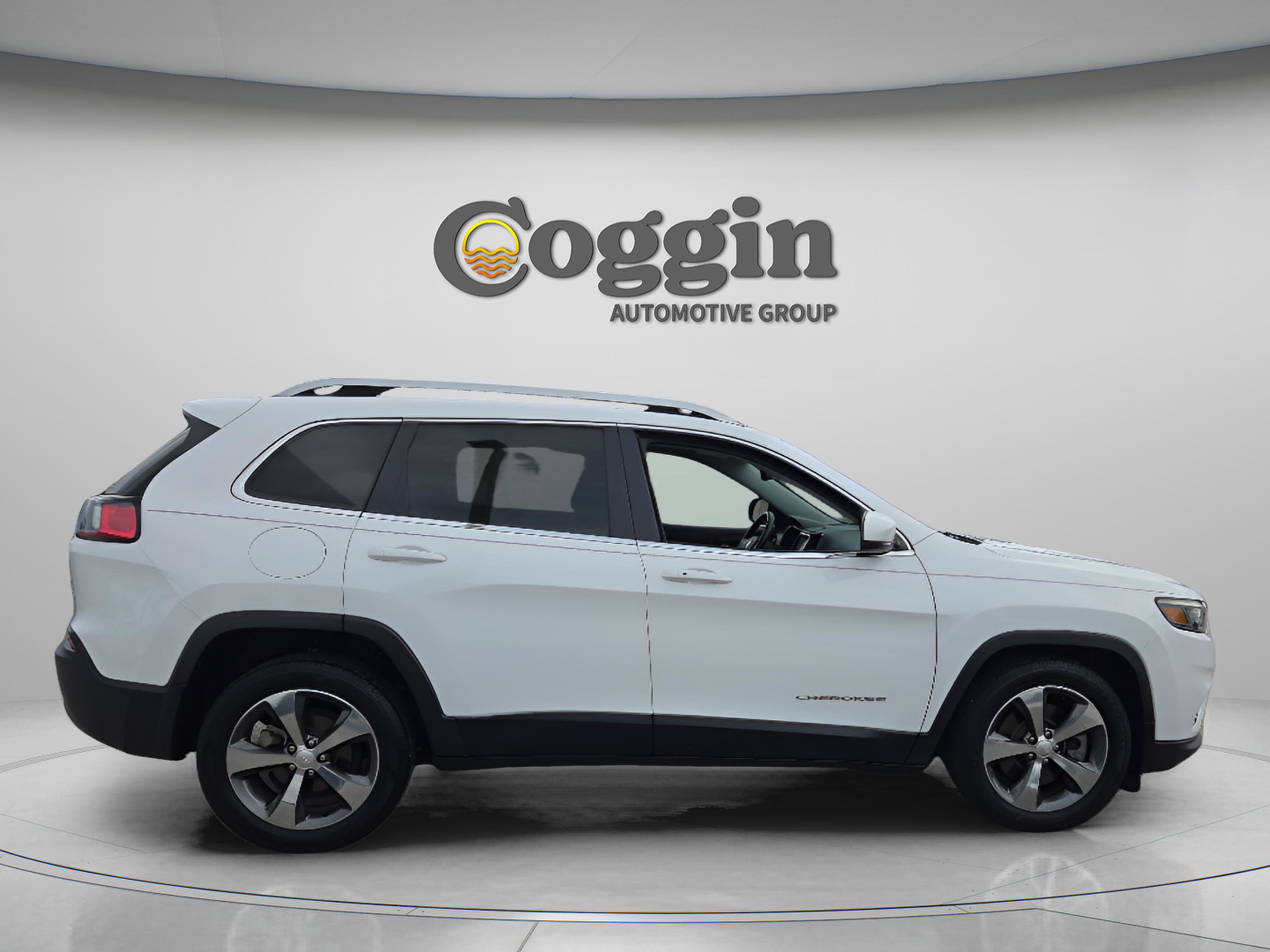 Used 2020 Jeep Cherokee Limited FWD image 6