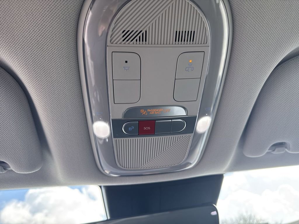 Used 2025 Hyundai Ioniq 5 SEL image 19