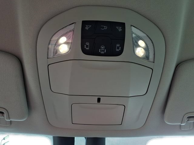 Used 2019 Chrysler Pacifica Limited FWD image 25