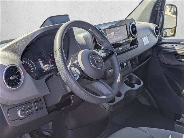 New 2026 Mercedes-Benz Sprinter 2500 video 3