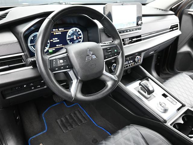 Used 2023 Mitsubishi Outlander SEL AWD/4WD image 9