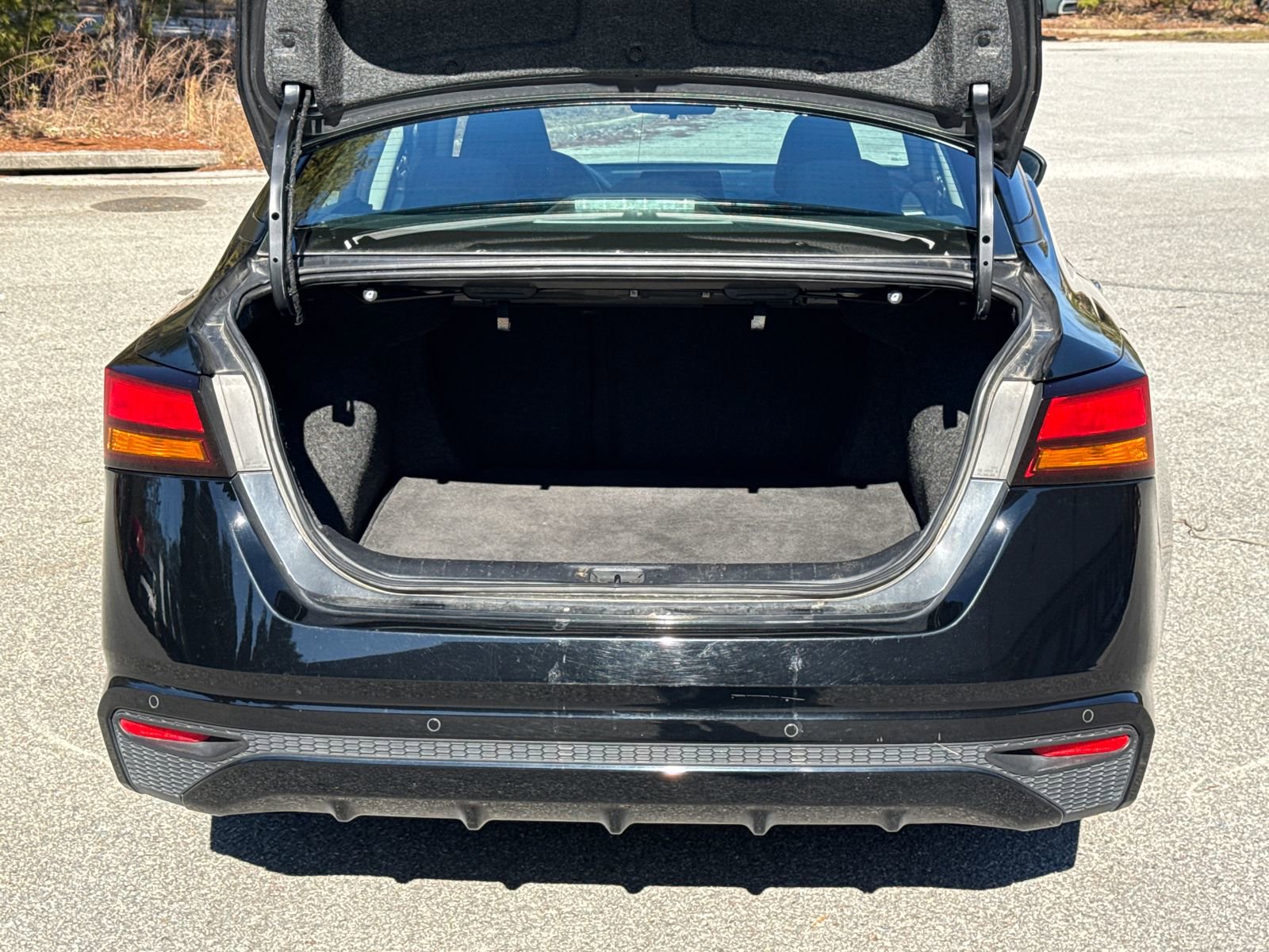 Used 2024 Nissan Altima 2.5 SV image 18