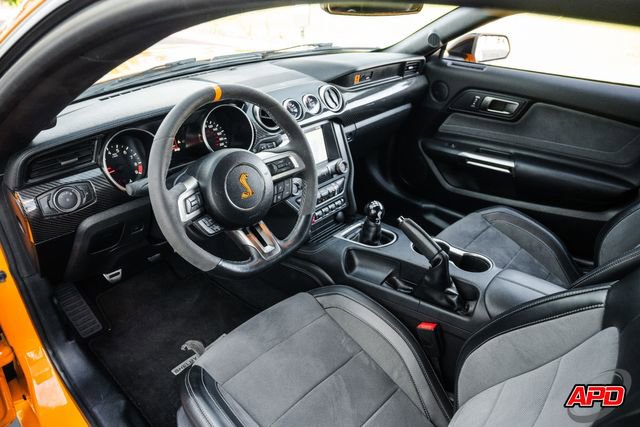 Used 2019 Ford Mustang Shelby GT350 w/ Technology Package RWD image 3