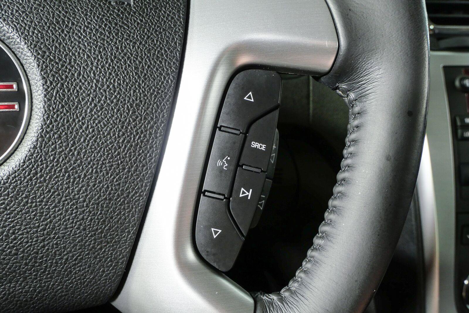 Used 2008 GMC Acadia SLT w/ Convenience Package FWD image 12