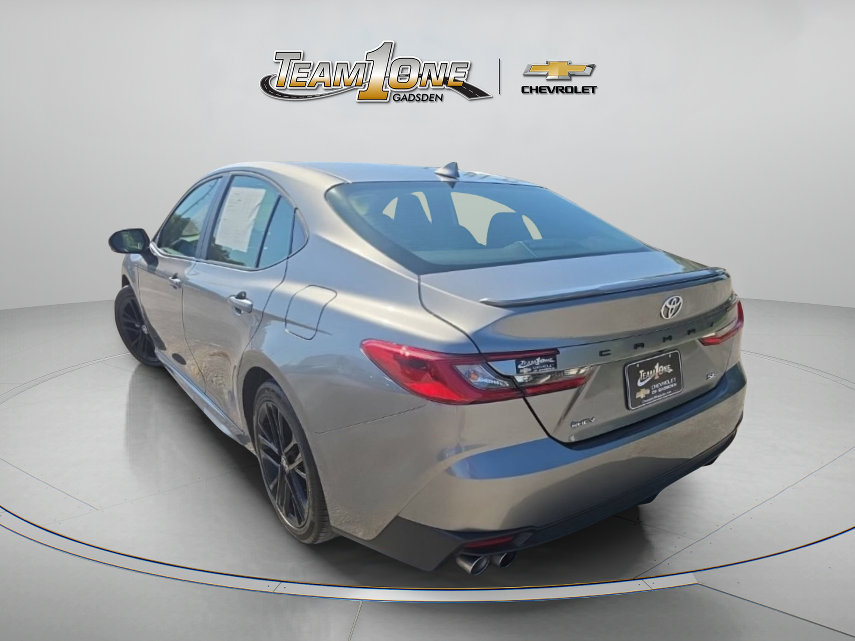 Used 2025 Toyota Camry SE FWD image 6