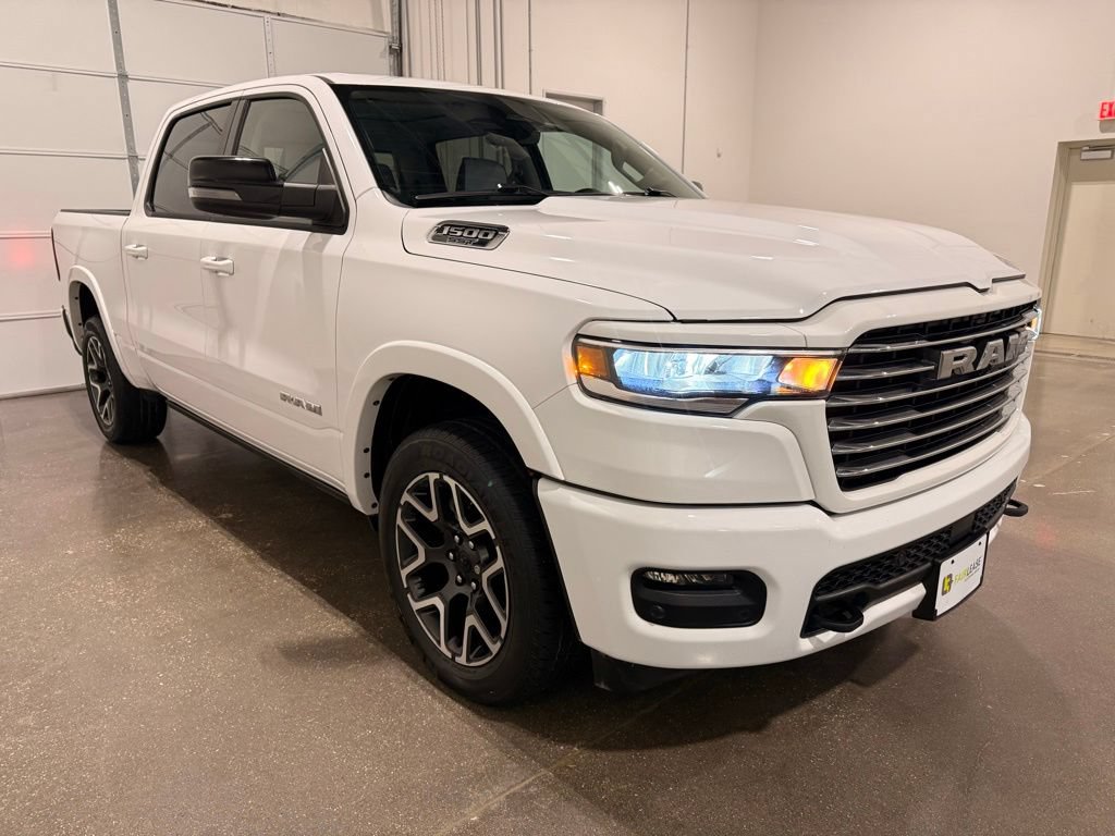 Used 2025 RAM 1500 Laramie w/ Laramie Southwest Edition AWD/4WD image 3