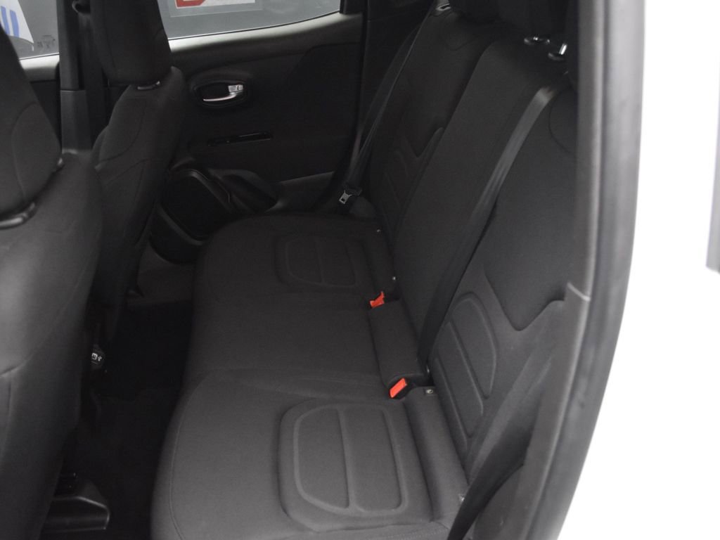 Used 2021 Jeep Renegade Latitude AWD/4WD image 19