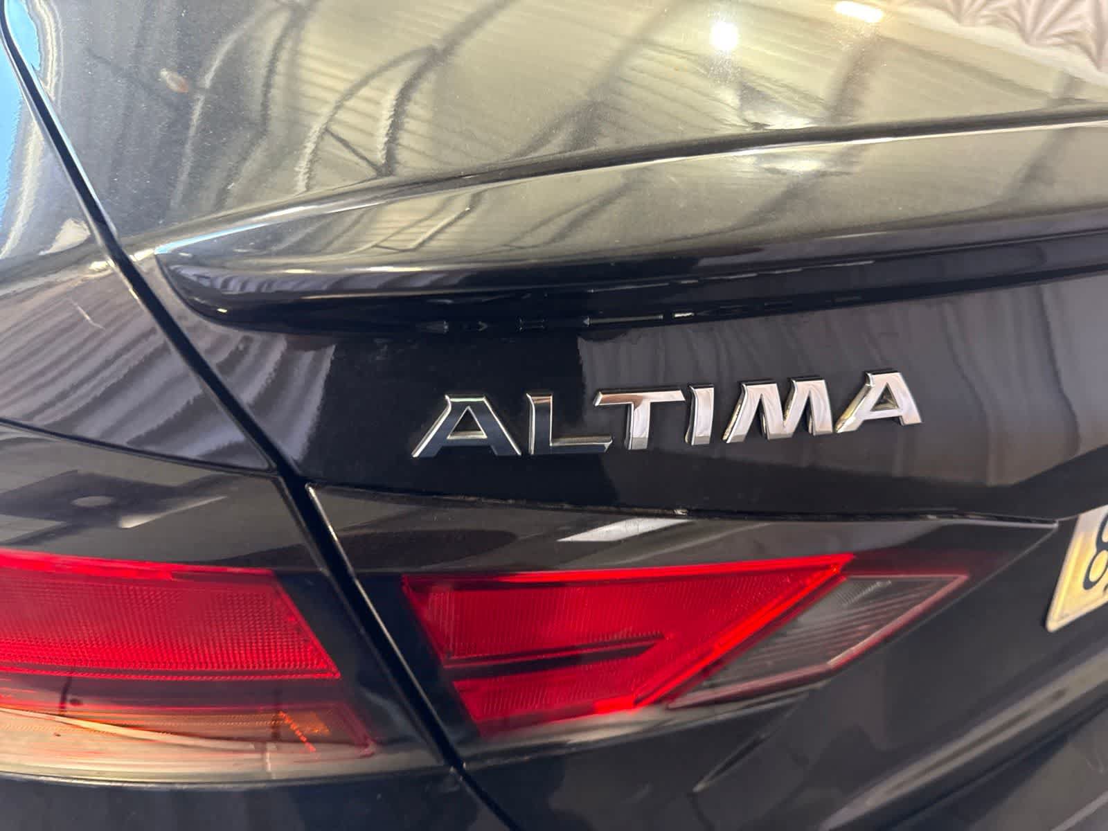 Used 2019 Nissan Altima 2.5 SL FWD image 13
