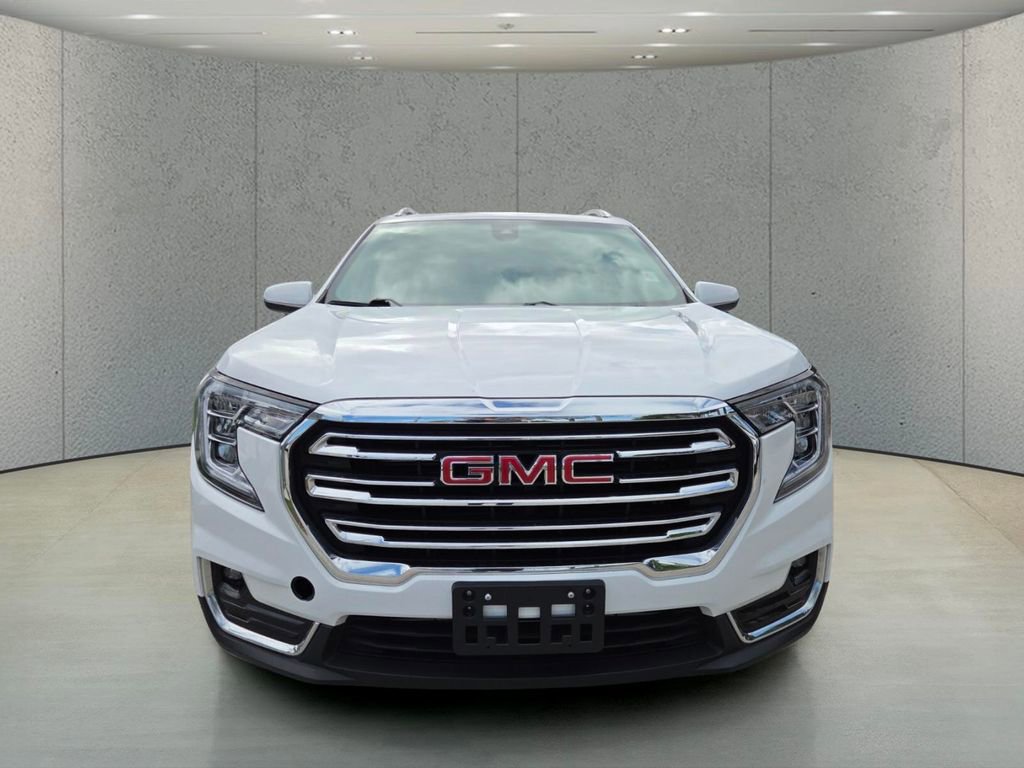 Used 2024 GMC Terrain SLT image 8