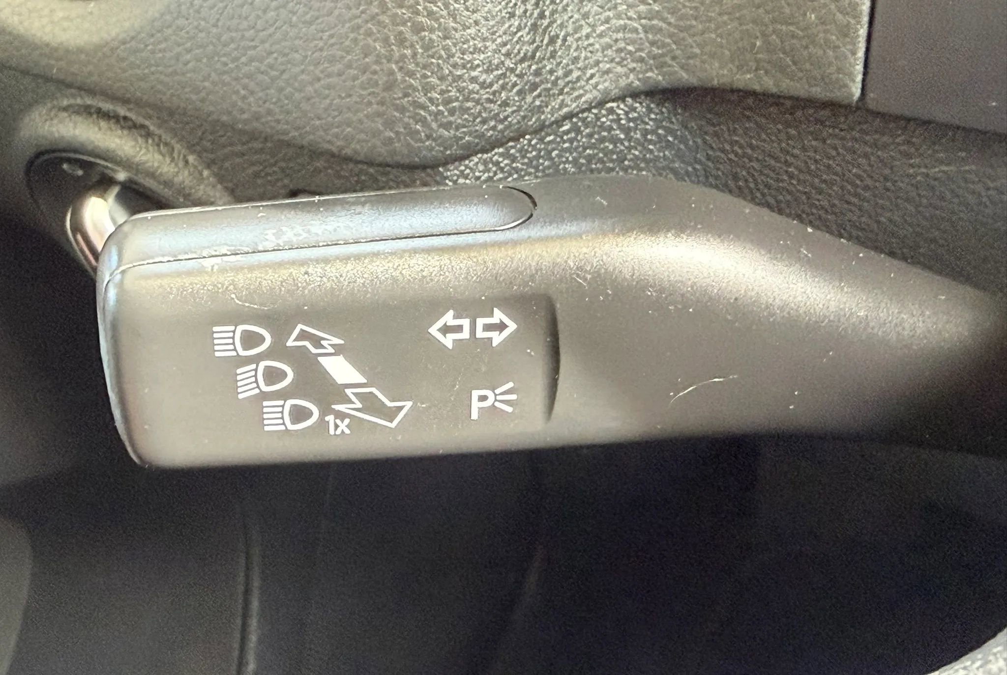 Used 2017 Volkswagen Tiguan Limited image 11