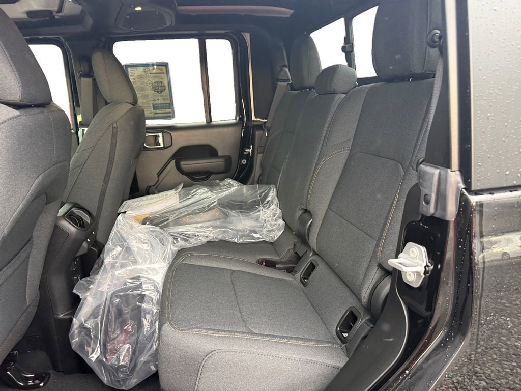 New 2025 Jeep Gladiator Sport image 13