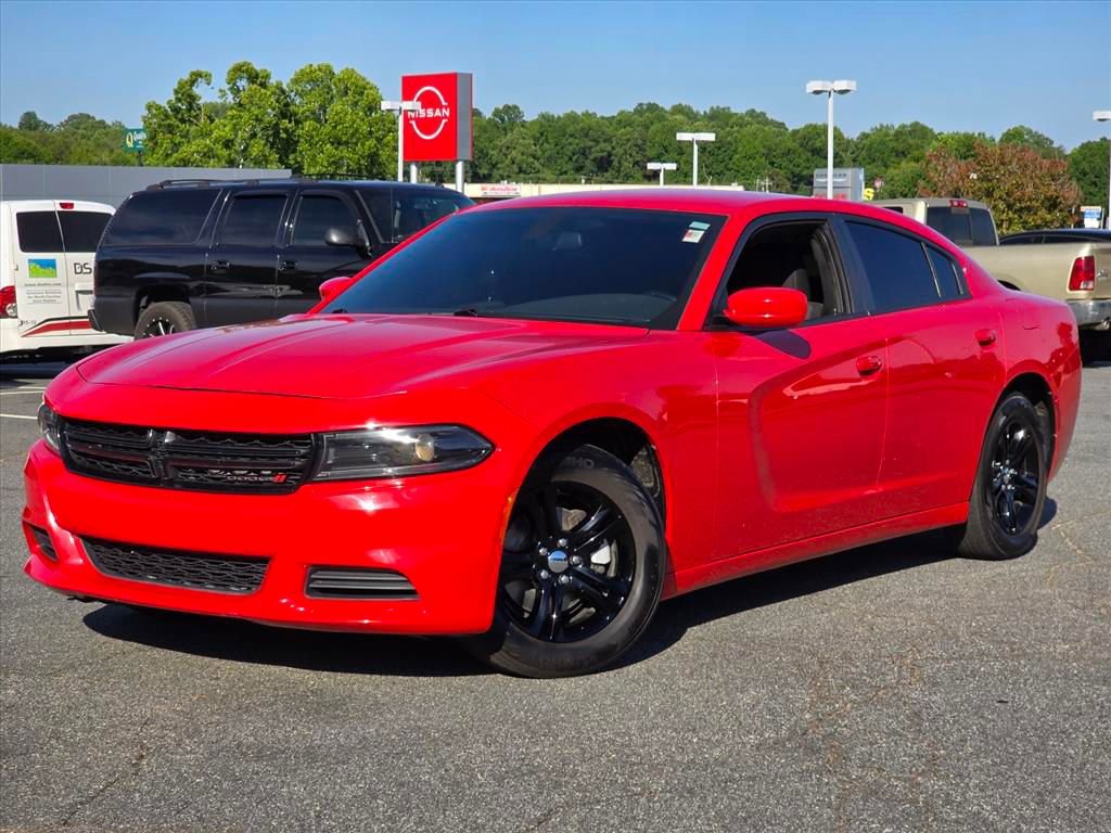 Used 2022 Dodge Charger SXT RWD image 2