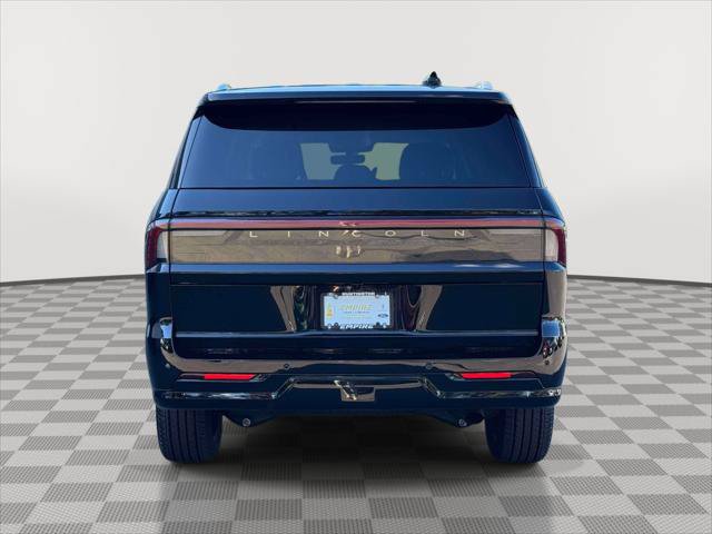 Used 2026 Lincoln Navigator L Premier AWD/4WD image 6